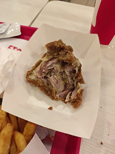 KFC Anchorpoint - Hospitality and gastronomy