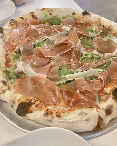 Gusta Sourdough Pizza Co.