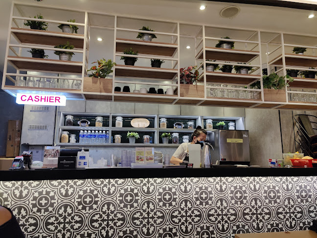 16 Lor Mambong, Singapore 277677