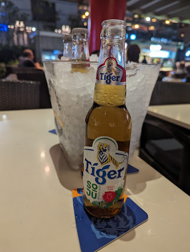 Crossroads Cafe - Singapore