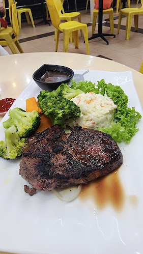 Hougang Ave 8, #01-257 Block 644, Singapore 530644