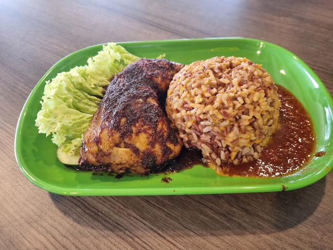 1 Punggol Dr., #02-01 One Punggol Hawker Centre, Singapore 828629