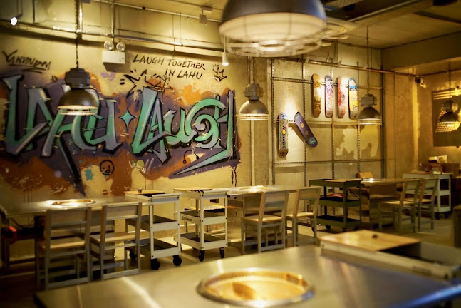 408 Race Course Rd, Singapore 218656