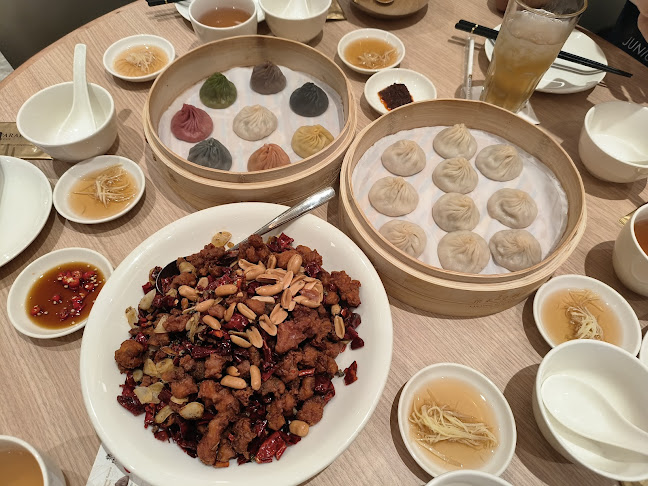 Paradise Classic 樂天经典 at Pasir Ris Mall