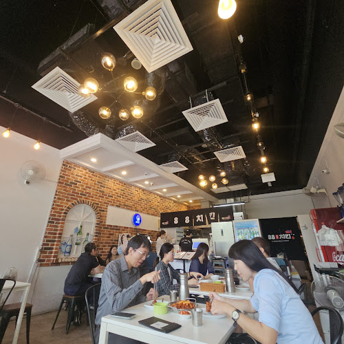 Opinii despre 88 Chicken (팔팔치킨) în Singapore - Hospitality and gastronomy