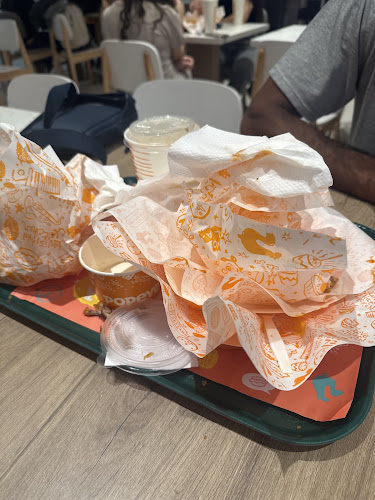 Popeyes Changi Airport T1 - Hospitality and gastronomy