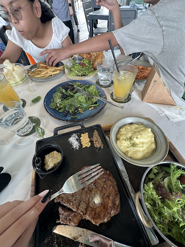 109 Mount Faber Rd, Mount Faber Peak, Singapore 099203