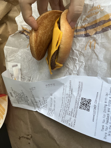 Comentarii opinii despre McDonald's Paya Lebar Square