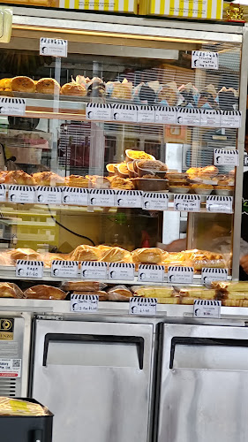 E&S Bakery House - Hospitality and gastronomy