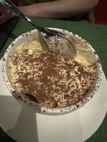 Opinii despre La Bettola Pizza & Grill în Singapore - Hospitality and gastronomy