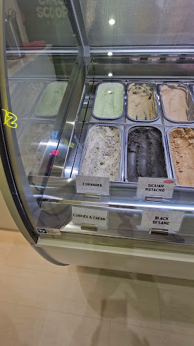 Opinii despre Crazy Scoops în Singapore - Hospitality and gastronomy