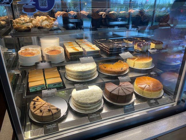 The Coffee Bean and Tea Leaf (Waterway Point) - Hospitality and gastronomy