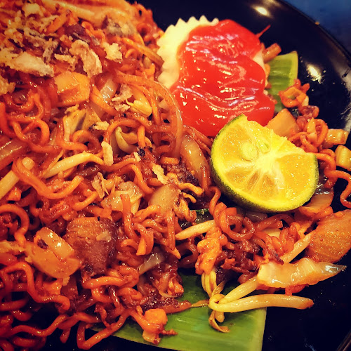 421 River Valley Rd, Singapore 248320