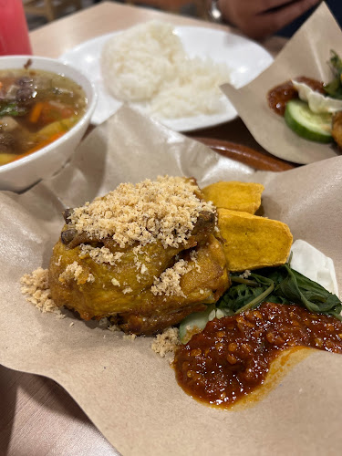 Ayam Penyet Ria - Lucky Plaza