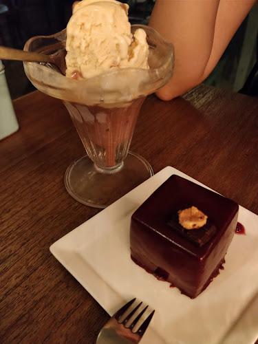 Laurent's Café & Chocolate Bar - Singapore