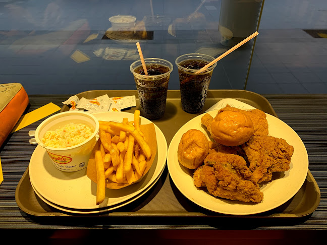 Opinii despre Arnold's Fried Chicken în Singapore - Hospitality and gastronomy