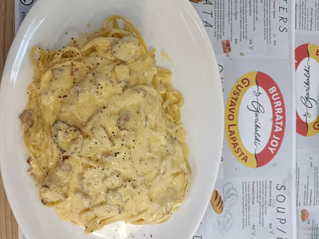 Comentarii opinii despre Burrata Joy & Gustavo Lapasta Katong V