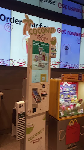 McDonald's Punggol Oasis - Hospitality and gastronomy