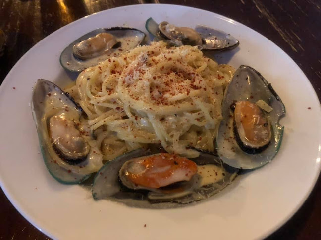 Darts Buddy Pizzeria & Bistro - Singapore