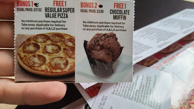 Opinii despre Canadian 2 For 1 Pizza în Singapore - Hospitality and gastronomy