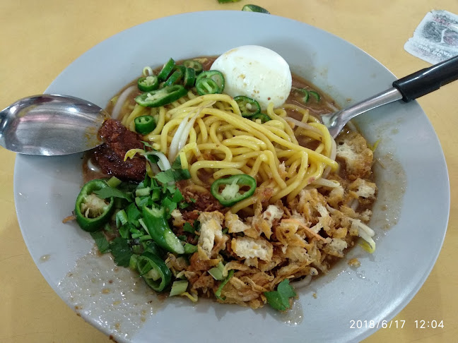 Mayflower Market & Food Centre - Hospitality and gastronomy