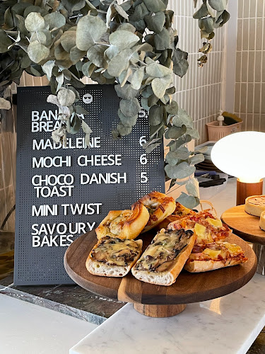 60 Seng Poh Ln, Singapore 160060