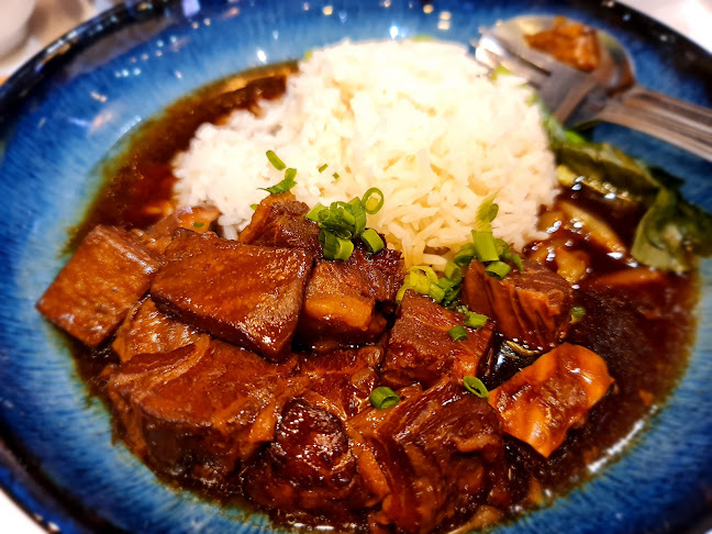 Comentarii opinii despre Tip Top Curry Puff @ Compass One