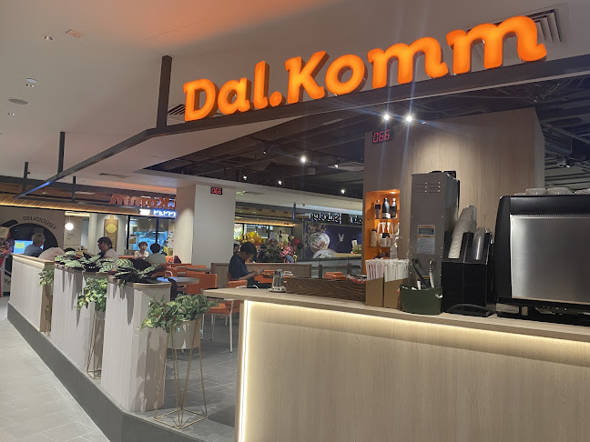 Dal.Komm Coffee @ Parkway Parade