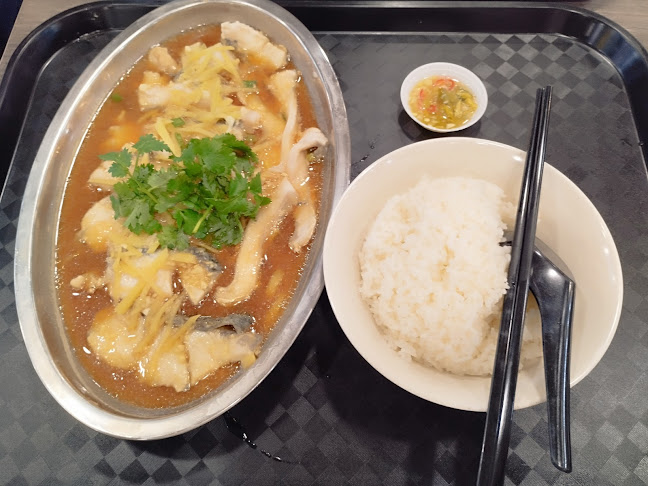 Hee Hee Hee Steamed Fish & Seafood - Hospitality and gastronomy