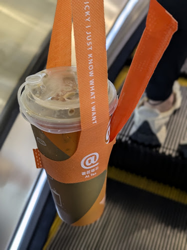 At Tea 署茗職茶 @ Eastpoint Mall - Singapore