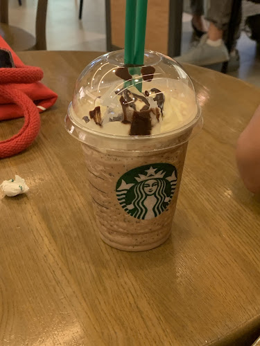 Opinii despre Starbucks JEM în Singapore - Hospitality and gastronomy