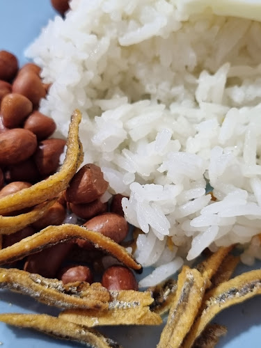 Madam Lim's Nasi Lemak - Hospitality and gastronomy