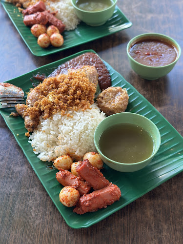 Mr Grumpy Nasi Ayam (Lucky Plaza Nasi Ayam Goreng) - Toa Payoh - Hospitality and gastronomy