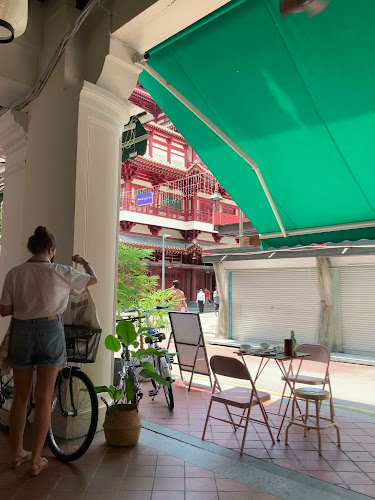 Comentarii opinii despre The Food Peeps Coffee and Deli