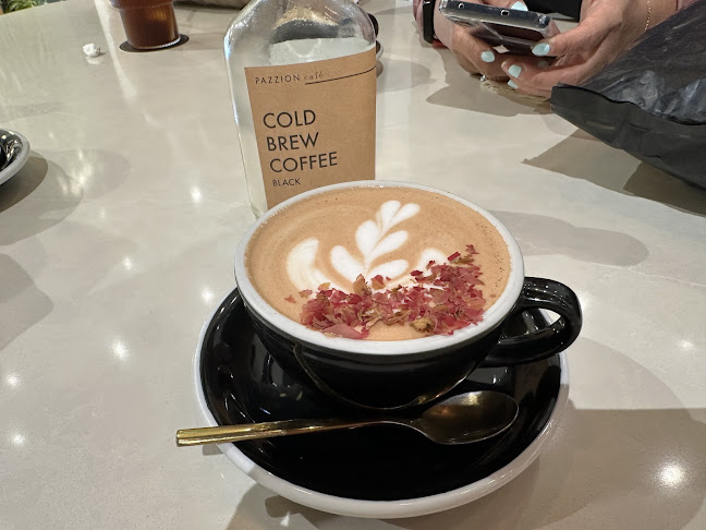 Pazzion Café - Hospitality and gastronomy