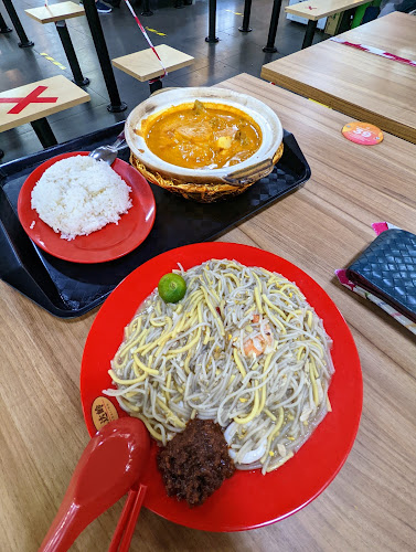 Yong Heng Fried Squid Prawn Mee - Hospitality and gastronomy