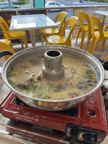 Opinii despre HONG KONG STREET MING ZHONG SEAFOOD 香港街(民众)海鲜 în Singapore - Hospitality and gastronomy