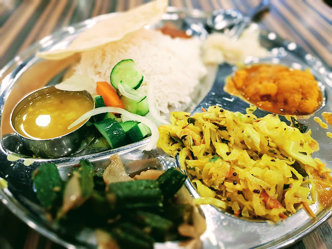 1 HarbourFront Walk, #B2 - 39, Singapore 098585