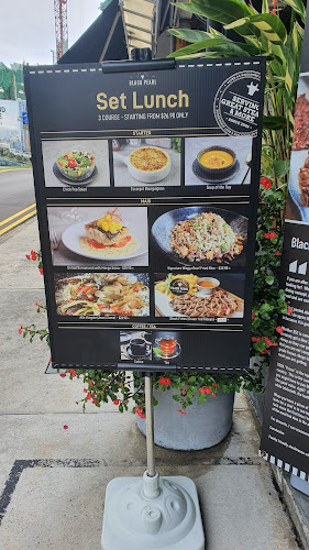 40 Lor Mambong, Singapore 277695