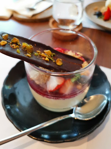 75 Jellicoe Rd, #01-00 Wavelink Holdings Pte Ltd, Singapore 208738