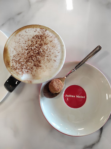 Le Petit Paris - Singapore