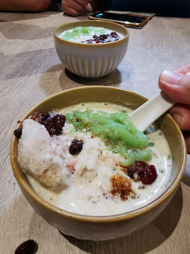 Comentarii opinii despre Bonding Kitchen Orchard Singapore