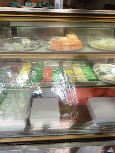 Comentarii opinii despre Borobudur Nonya Pastries Pte Ltd