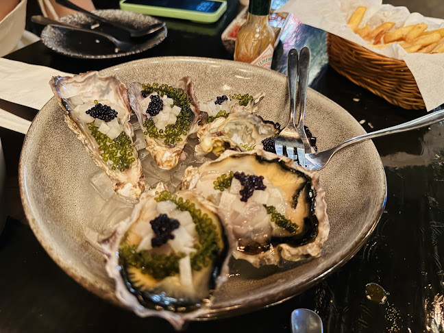 Perle Noire Oyster & Grill Bar (Holland Village) - Singapore