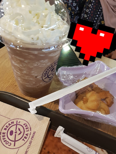 Opinii despre The Coffee Bean and Tea Leaf - Causeway Point în Singapore - Hospitality and gastronomy