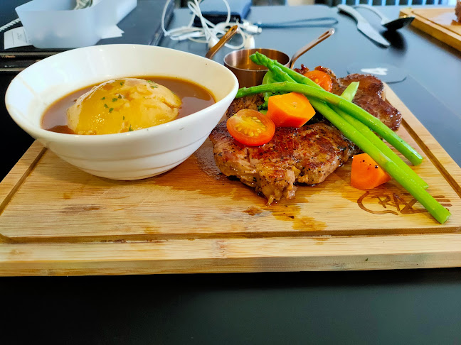 Craze Kitchen - Hospitality and gastronomy