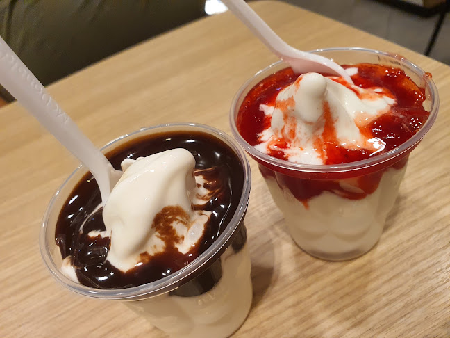 684 Hougang Ave 8, #01-999, Singapore 530684