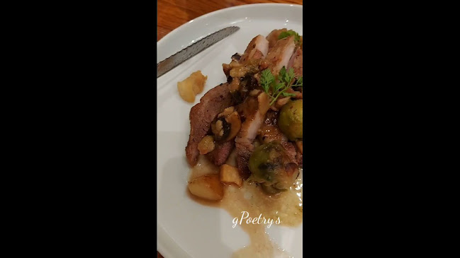 1 Fullerton Rd, #01-01 One Fullerton, Singapore 049213