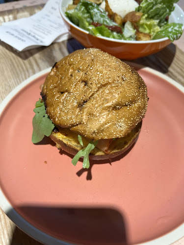 Located in: Novena Square, 238 Thomson Rd, #01-62/63, 307683