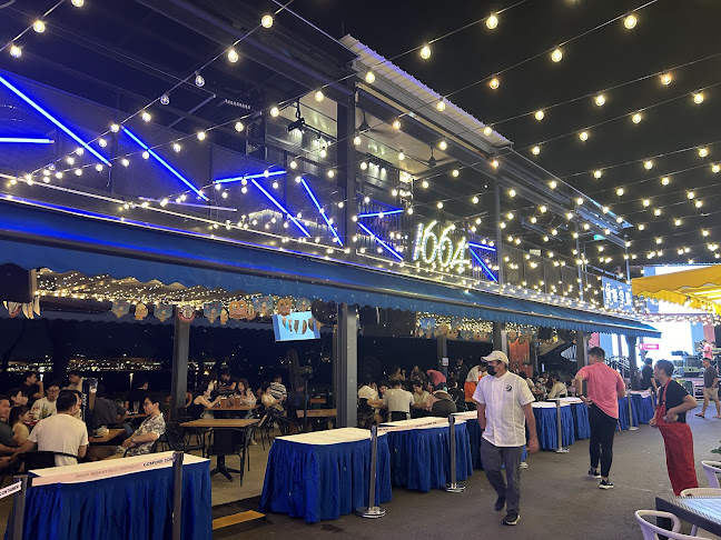 Lukers @Cosford Container Park